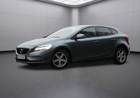 Volvo V40, 2018