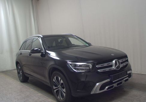 Mercedes-Benz GLC 200, 2020