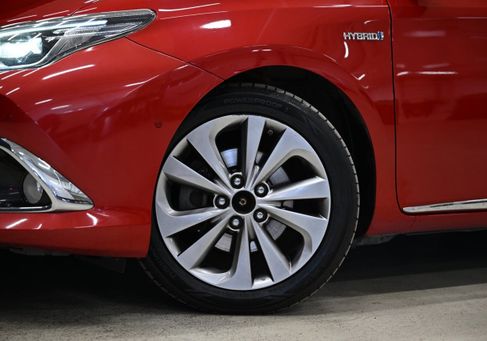 Toyota Auris Touring Sports, 2016