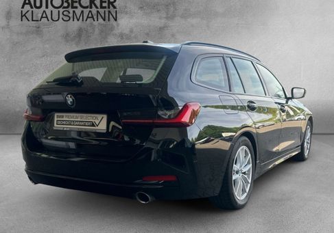 BMW 318, 2022