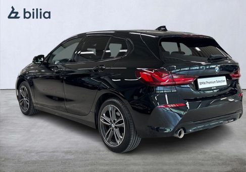 BMW 118, 2022