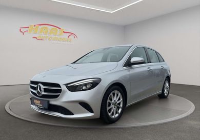 Mercedes-Benz B 180, 2022