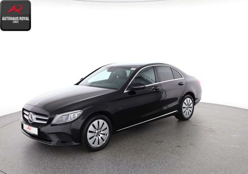 Mercedes-Benz C 300, 2021