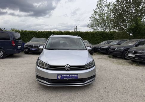 Volkswagen Touran, 2020 3