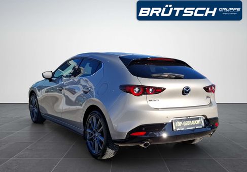 Mazda 3, 2025