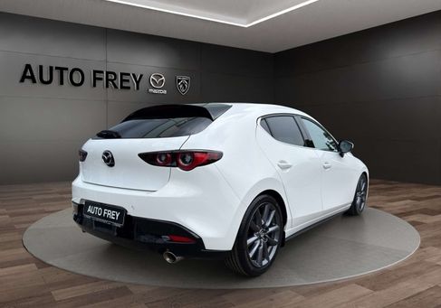 Mazda 3, 2023