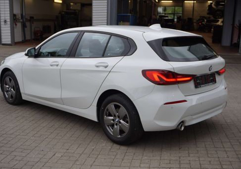 BMW 118, 2023