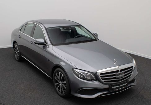 Mercedes-Benz E 300, 2019 3