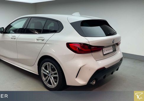 BMW 118, 2024