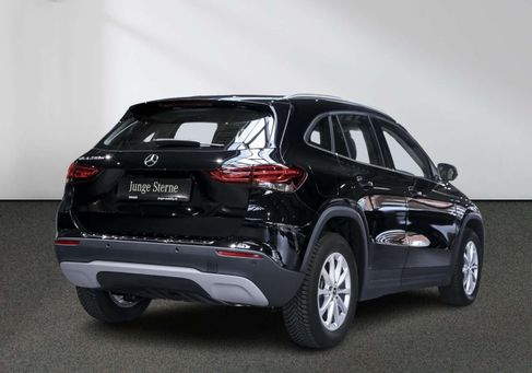 Mercedes-Benz GLA 250, 2021