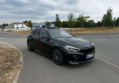 BMW 118, 2023