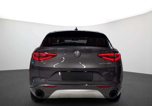 Alfa Romeo Stelvio, 2022