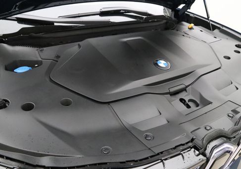 BMW iX, 2026