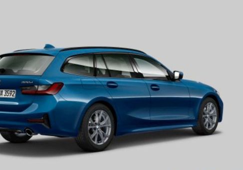 BMW 320, 2022