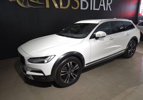 Volvo V90 Cross Country, 2018