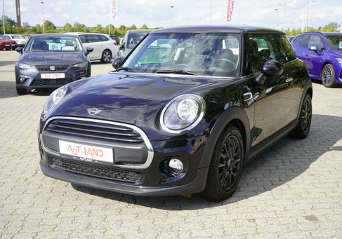 MINI ONE, 2019