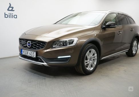 Volvo V60 Cross Country, 2016