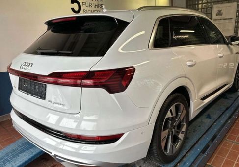 Audi e-tron, 2022