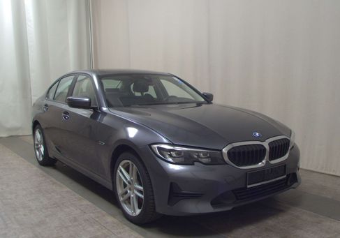 BMW 320, 2022