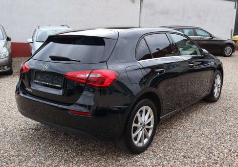 Mercedes-Benz A 250, 2022