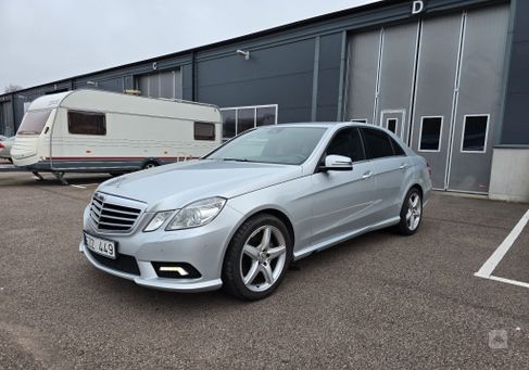 Mercedes-Benz E 500, 2011