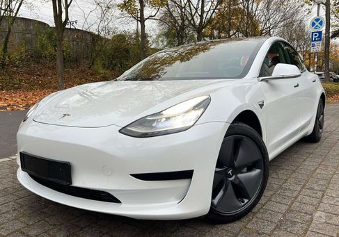 Tesla Model 3, 2020