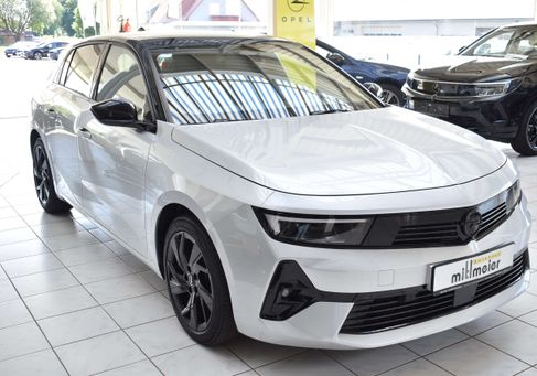 Opel Astra, 2022