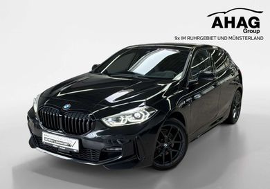 BMW 118, 2023