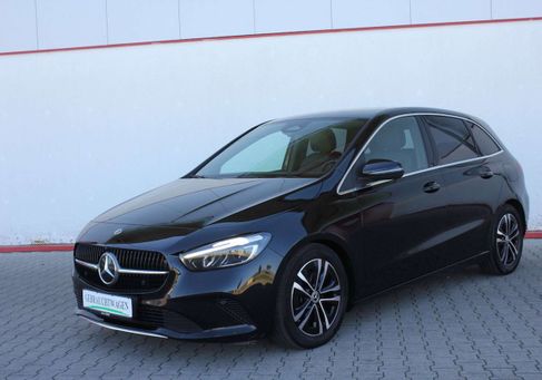 Mercedes-Benz B 180, 2025