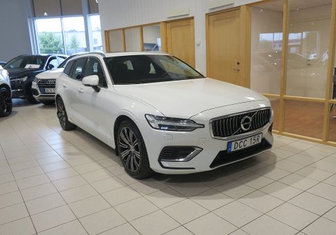 Volvo V60, 2022