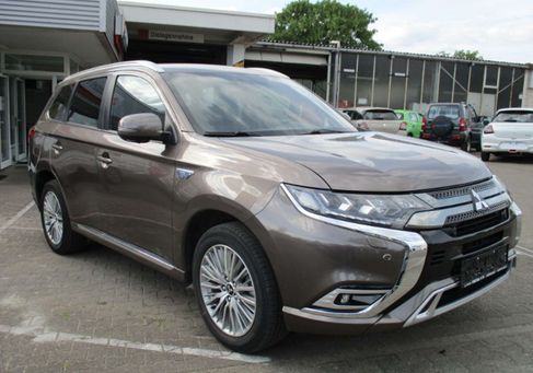 Mitsubishi Outlander, 2021