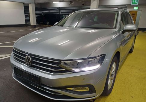 Volkswagen Passat Variant, 2022 3