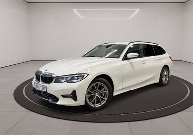 BMW 330, 2021
