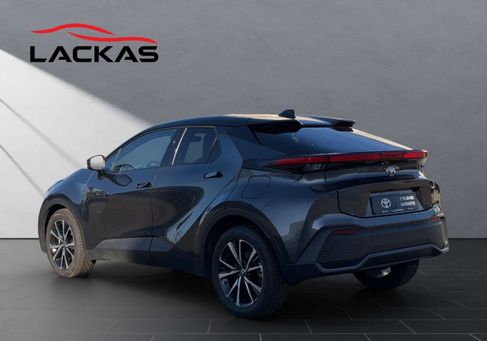 Toyota C-HR, 2025 3