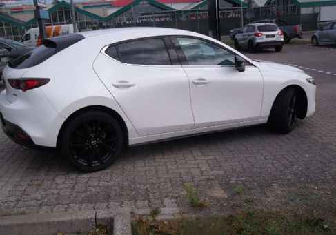 Mazda 3, 2023 3