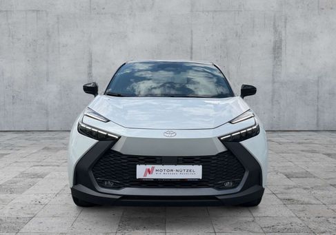 Toyota C-HR, 2025 3