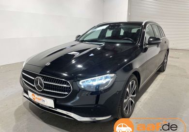 Mercedes-Benz E 300, 2022