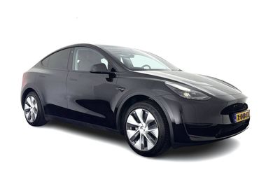 Tesla Model Y, 2024