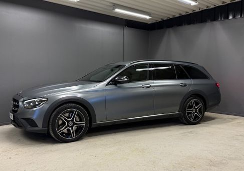 Mercedes-Benz E 400, 2022 2