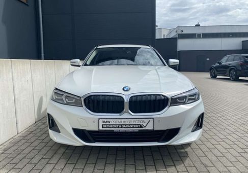 BMW 320, 2022