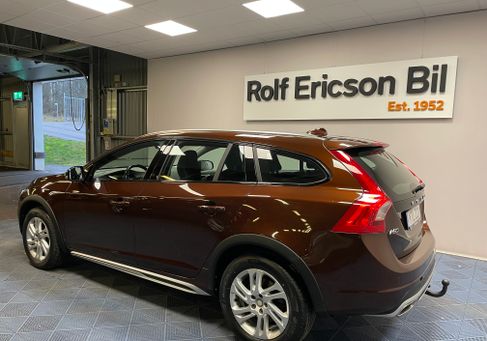 Volvo V60 Cross Country, 2018