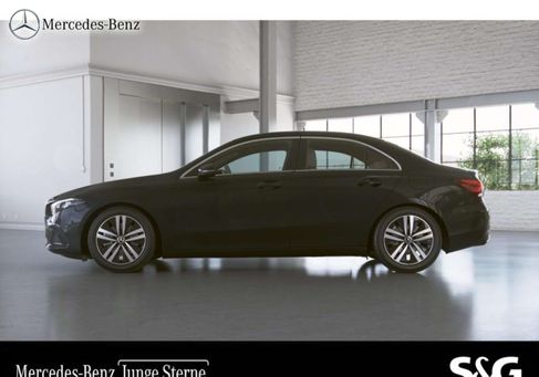Mercedes-Benz A 220, 2023