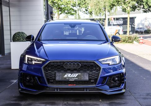 Audi RS4, 2018 3