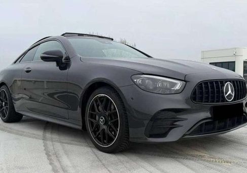 Mercedes-Benz E 400, 2022