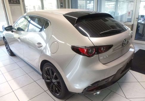 Mazda 3, 2025