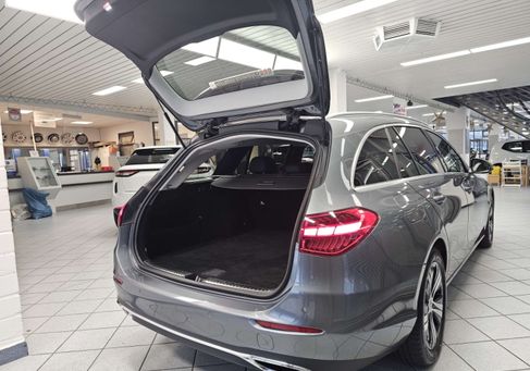 Mercedes-Benz C 220, 2023