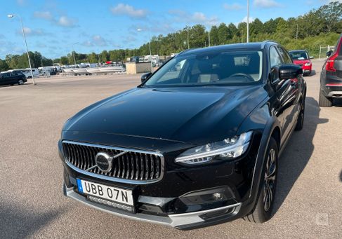 Volvo V90 Cross Country, 2021