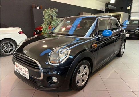 MINI ONE, 2018