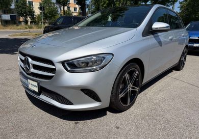 Mercedes-Benz B 220, 2022