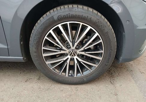 Volkswagen Touran, 2025 3